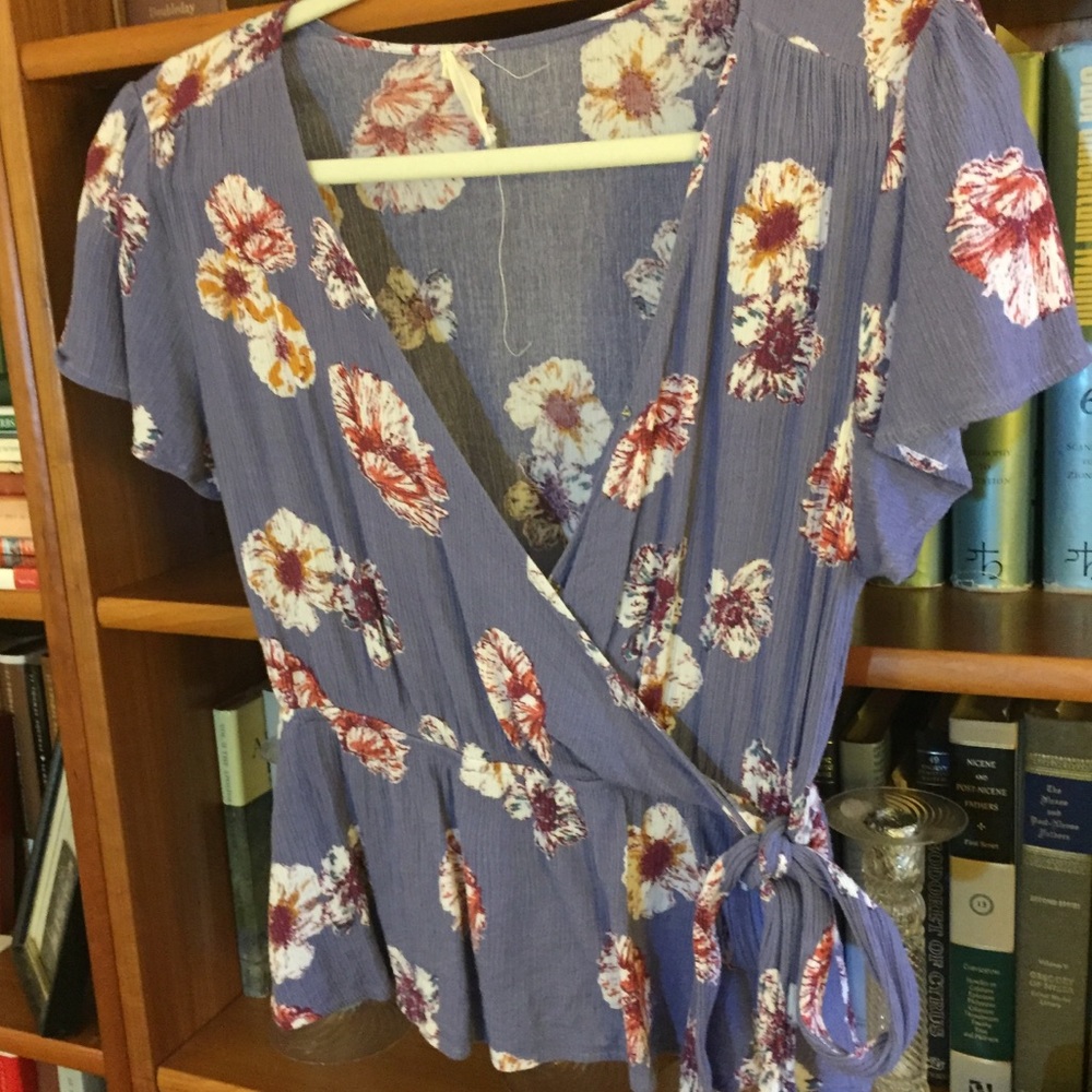 Elodie Lilac Floral Wrap Top S